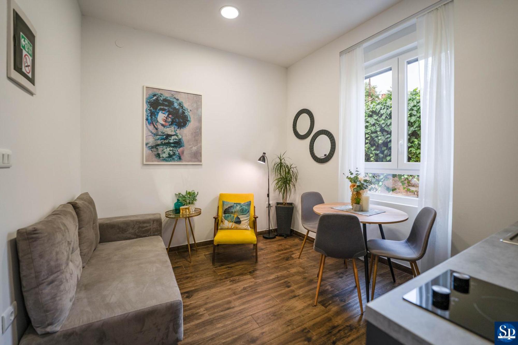 Colosseum Garden studio apartments Pula Buitenkant foto